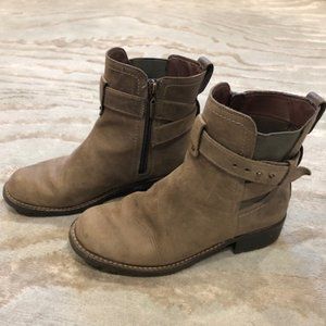 Clarks leather boots